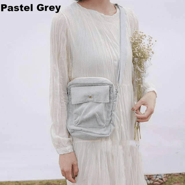 Cici Pouch Bag - Image 10